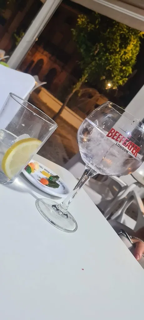 Paco Ruera_Cafeteria La Chulilla_Arquillos_review