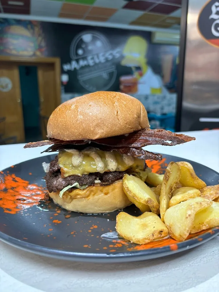 Nameless Pizzería & Burger_Arquillos_slider_image_3