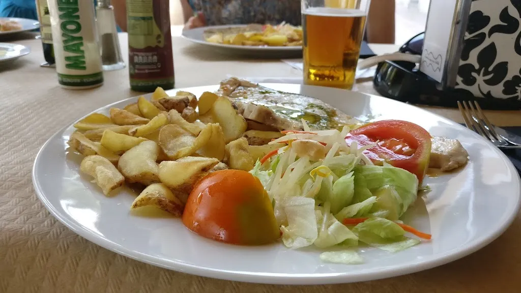 Colm Malone_BAR EL JARDIN_Catral_review