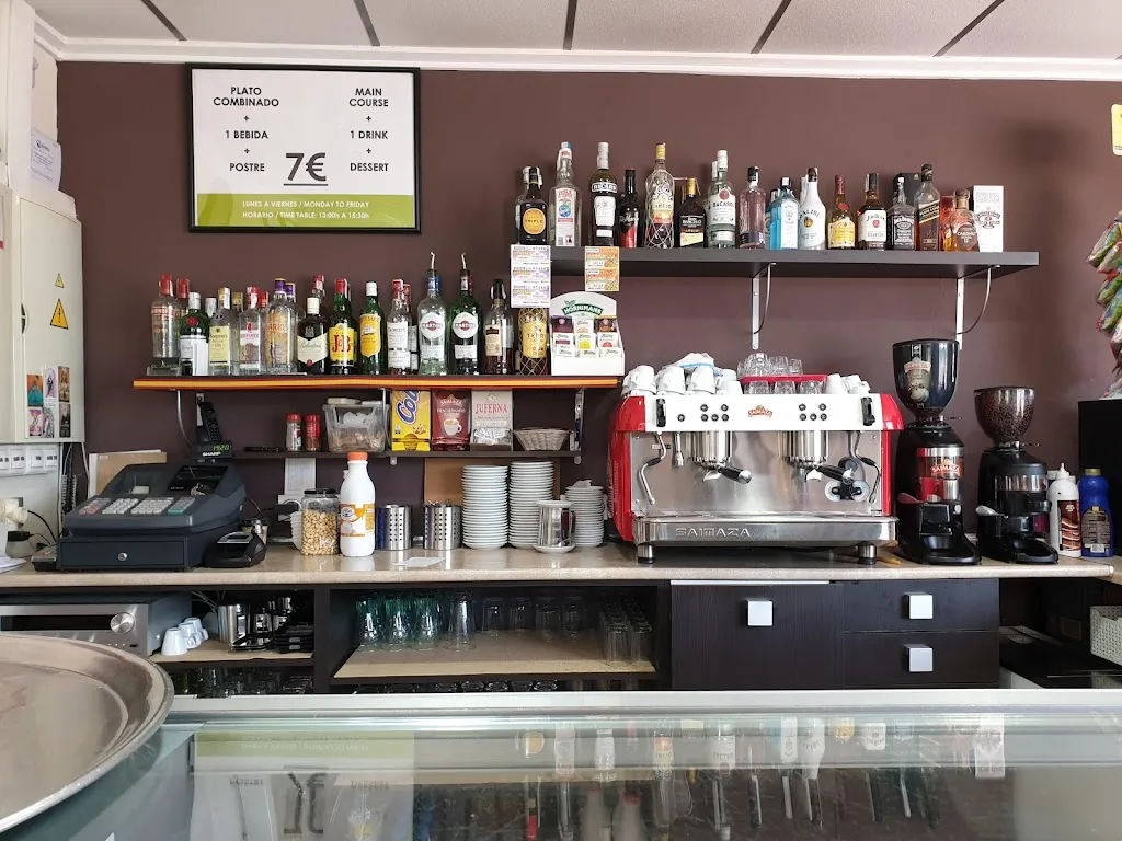 BAR EL JARDIN restaurant in Catral