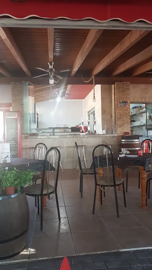 Paul Gorman_El Parque_Catral_review