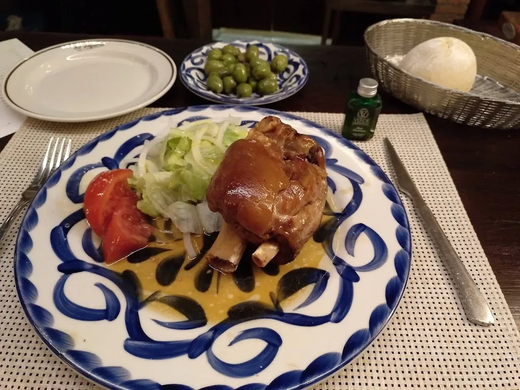 Qiaoyu Ma_Taberna el Pájaro_Baeza_review