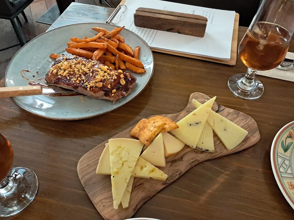 Antonio Luis Ocaña_Bar Pacos_Baeza_review