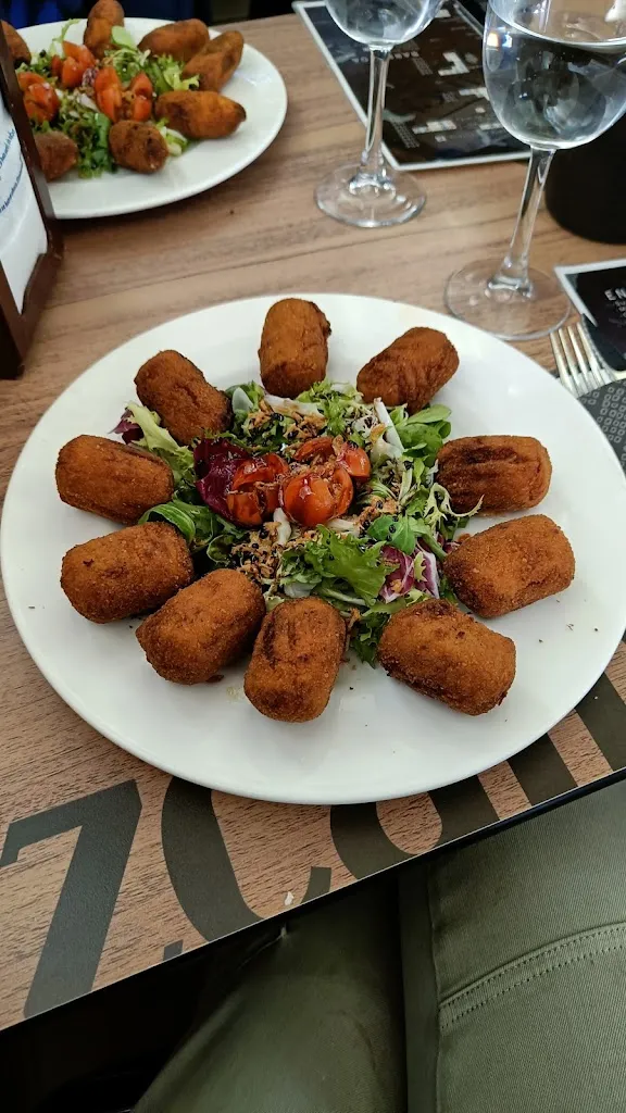 Minou Blanche_Cafe Da vinci_Baeza_review