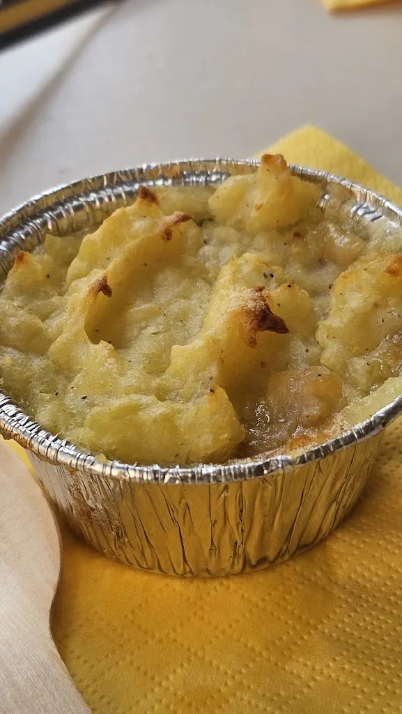 Donegal Overlanding_Belmontes Bar and Café_Catral_review