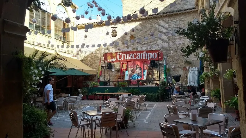 Casino baeza restaurant in Baeza