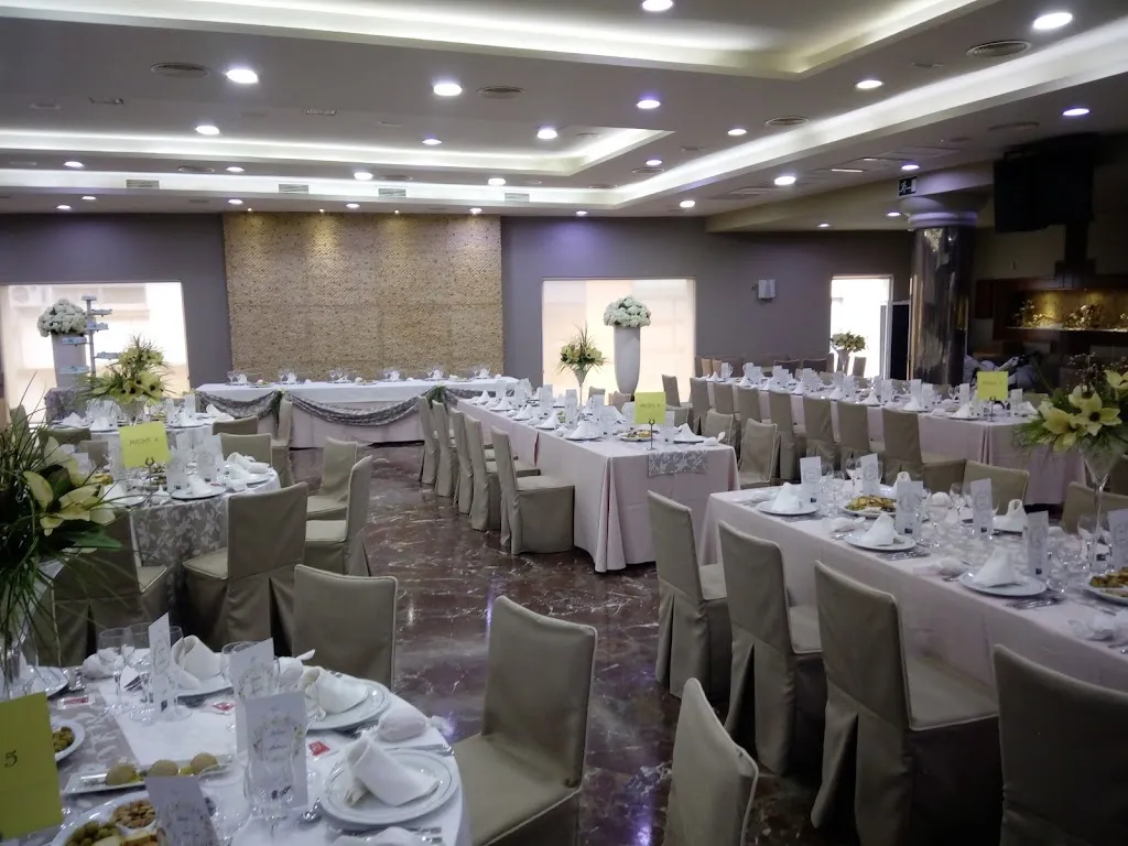 Salones Ideal Bailén restaurant in Bailén