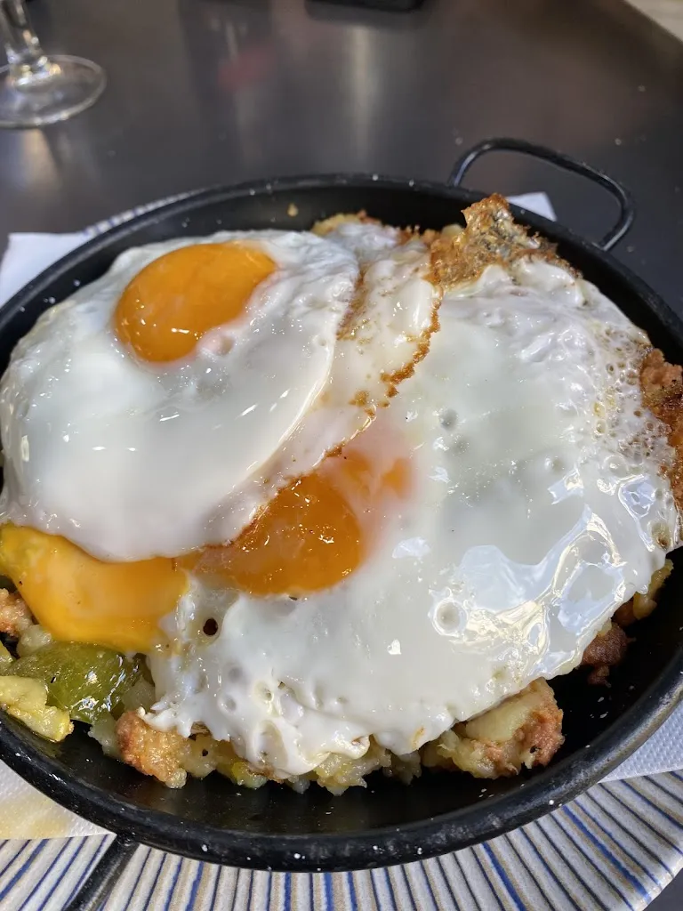 Bar Cafetería Ñ_Bailén_slider_image_3