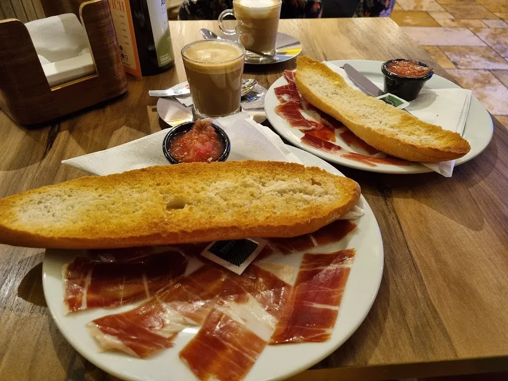 Bar La Barrilería de Anju_Bailén_slider_image_1