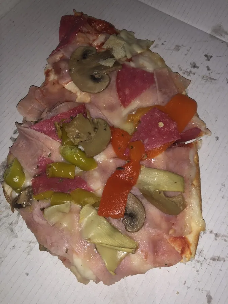 Julian Love_Pizzería Ovi_Catral_review