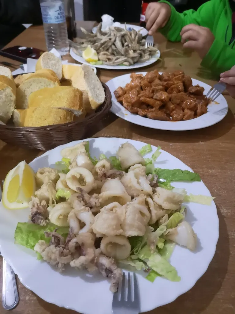 Mireia Portero_CAFE BAR JARDIN 2_Cabra del Santo Cristo_Bewertung