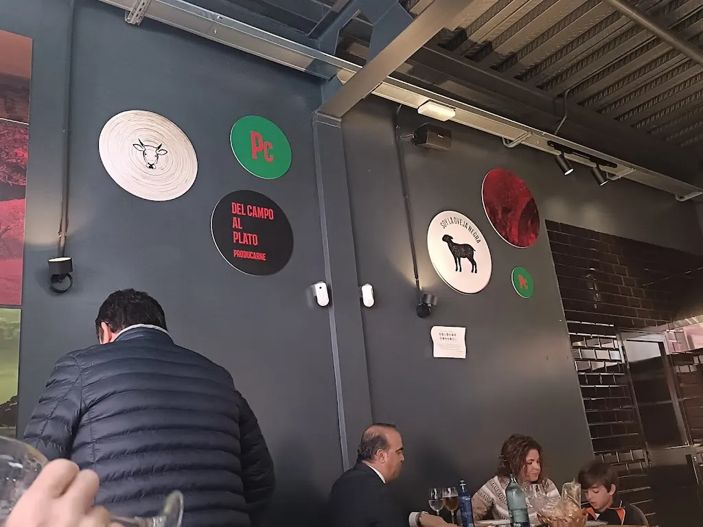 Shamim Gough_PRODUCARNE A LA BRASA Restaurante - Asador_Andújar_review