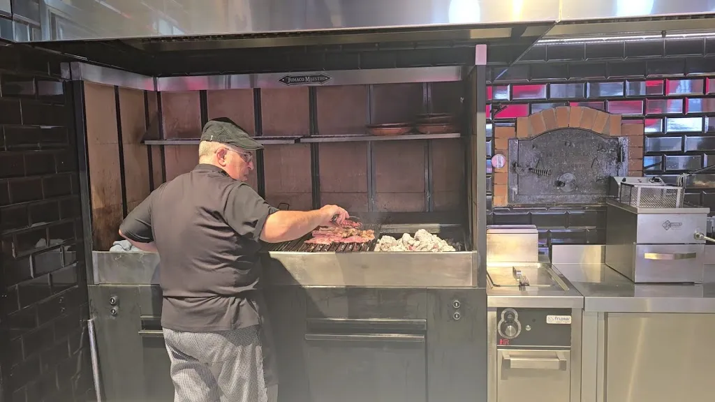 PRODUCARNE A LA BRASA Restaurante - Asador_Andújar_slider_image_2