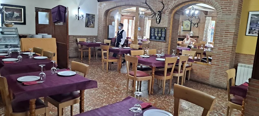 RESTAURANTE EL PARRAL restaurant in Andújar