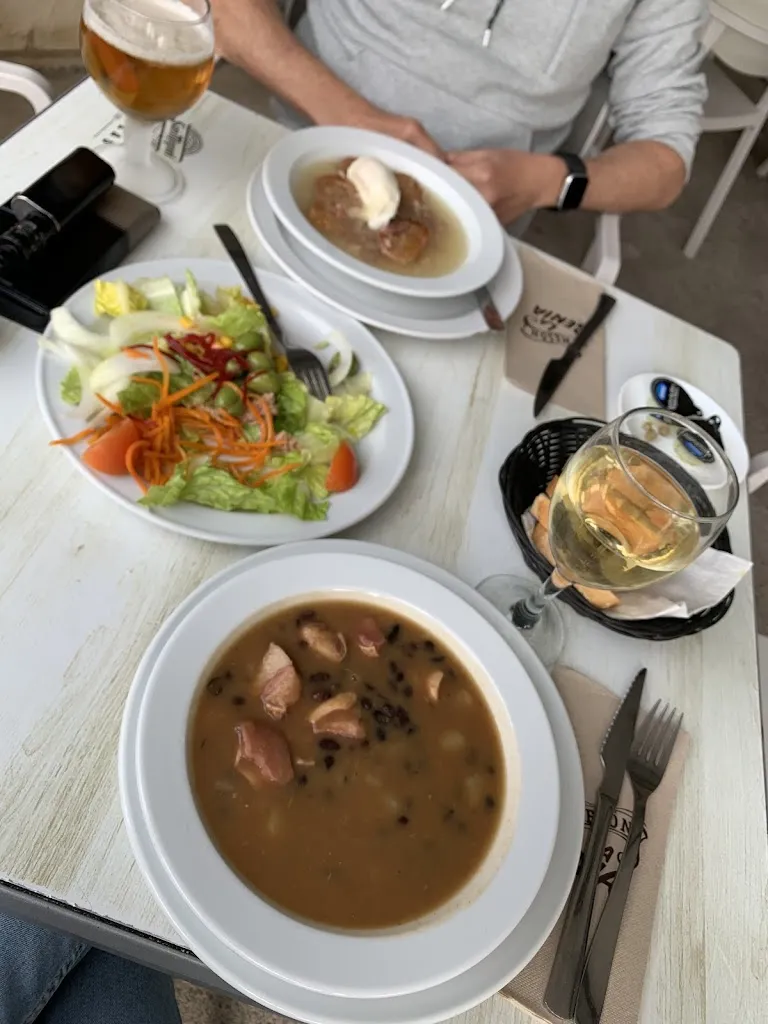 aelwen hughes_Meson la Senia_Castalla_review