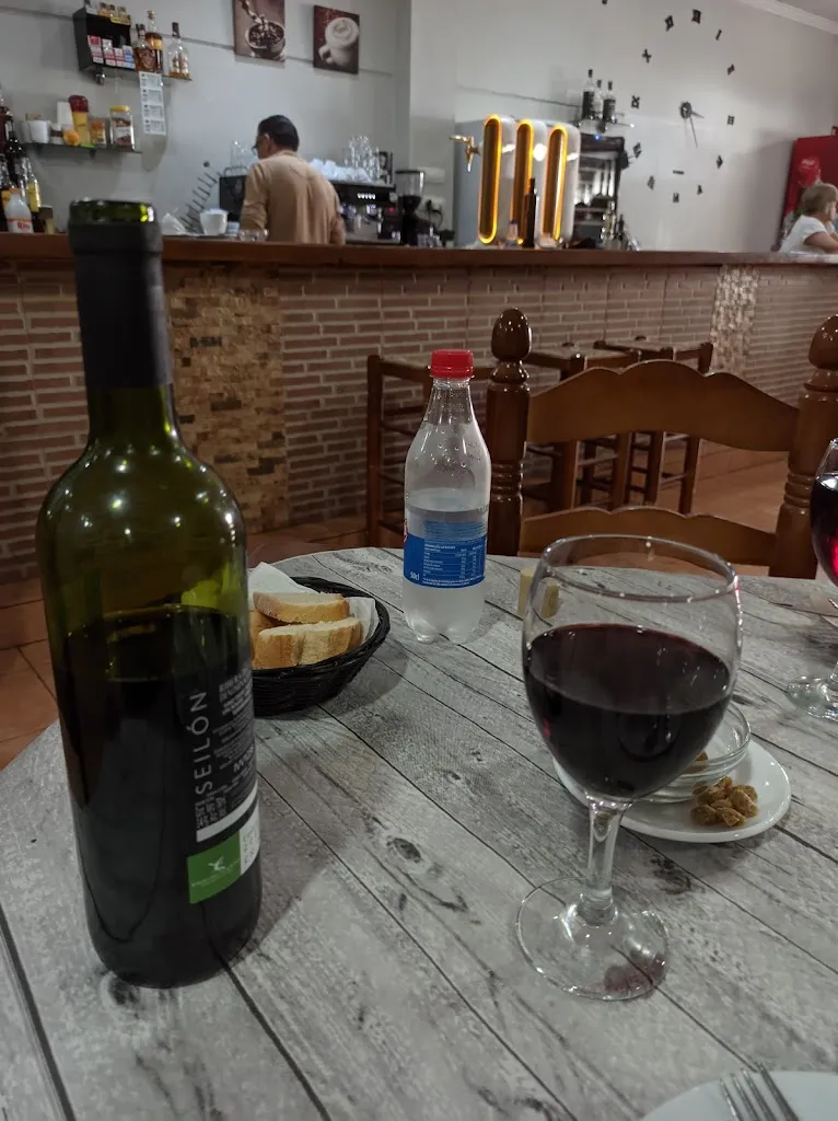 Eric Dieperink_Meson la Senia_Castalla_review