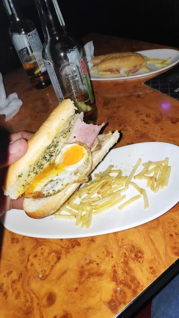 Menu_Pub cafeteria Masterpool Andujar_Andújar_image_3