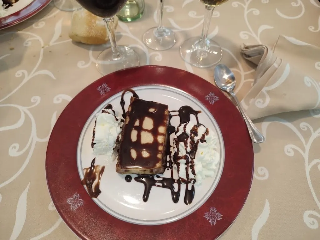 juan fuentes_Salones Venecia_Andújar_review