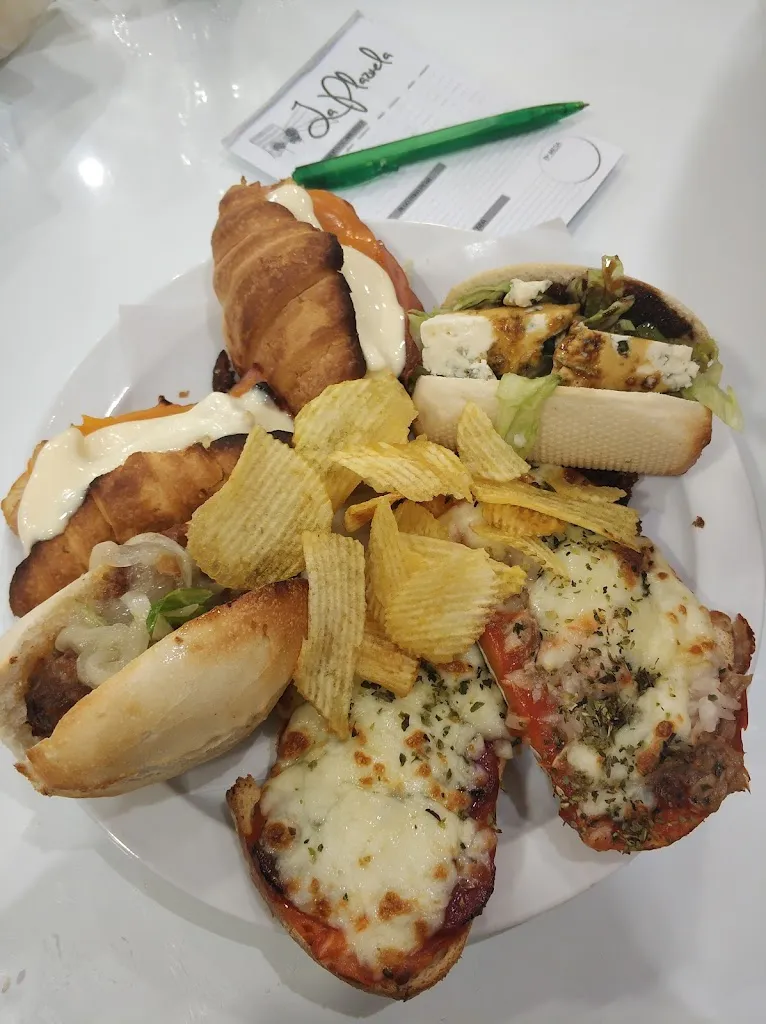 La Plazuela. Montaditos Y Tapas_Andújar_slider_image_2