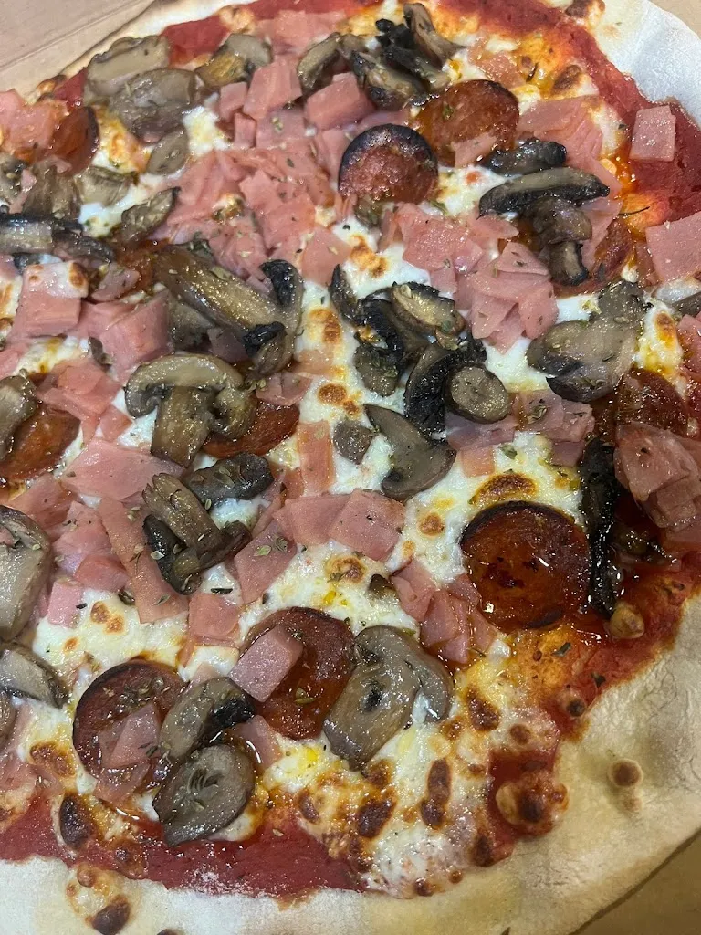 Yessica Barbero_Pizzería Horno y Leña_Andújar_review