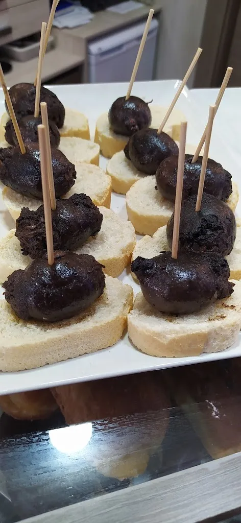 Pablo A. Pérez_Andújar_Andújar_review