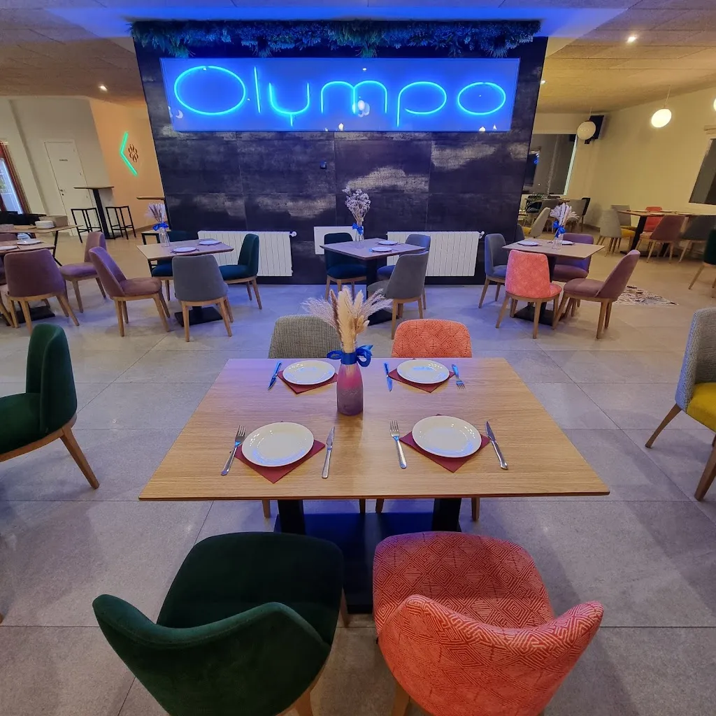 Aleuri Olympo Sierra de Cazorla restaurant in Chilluévar