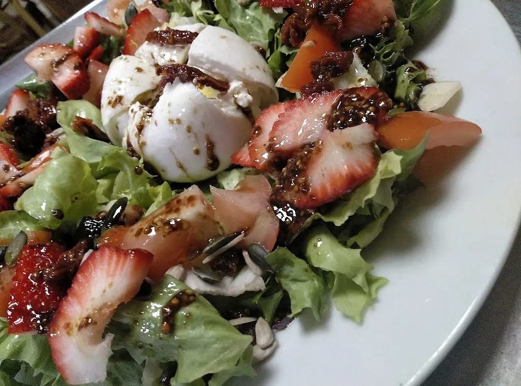 Café & Bar 4 Esquinas_Fuerte del Rey_slider_image_1