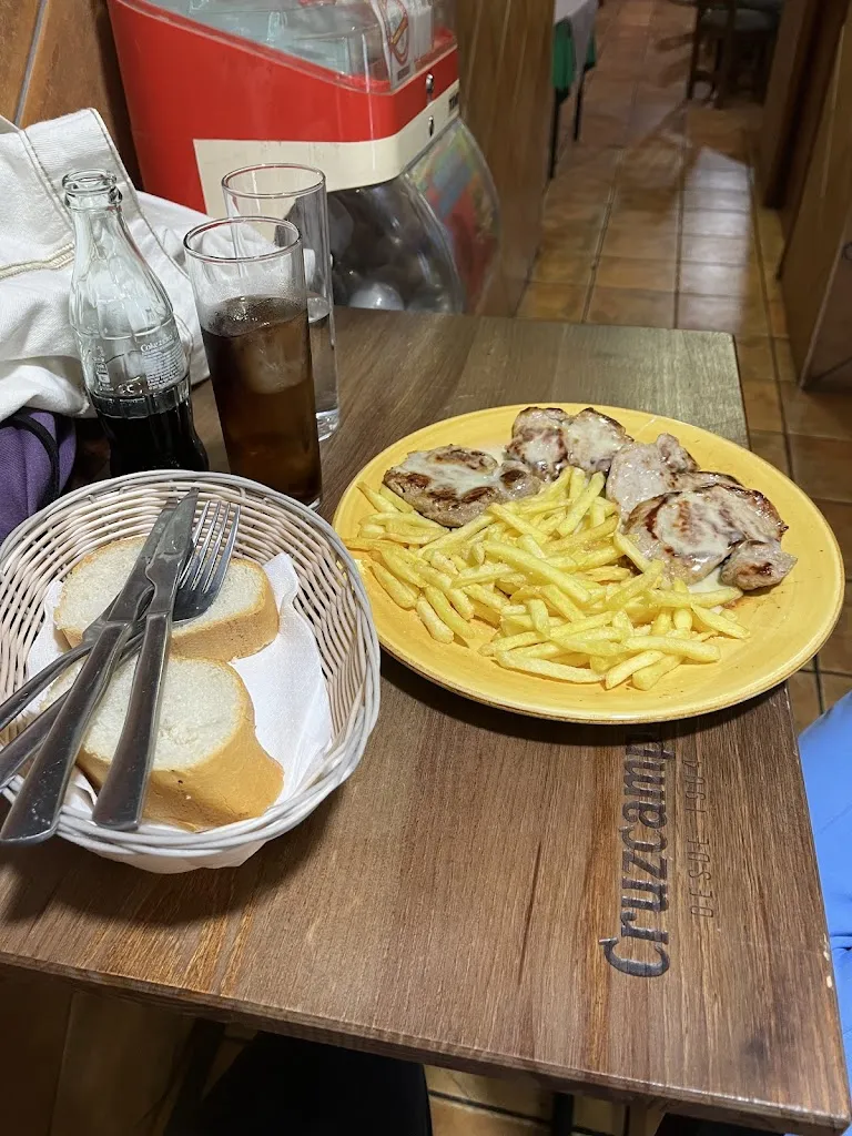 Adrián Vera Muñoz_Café-Bar 