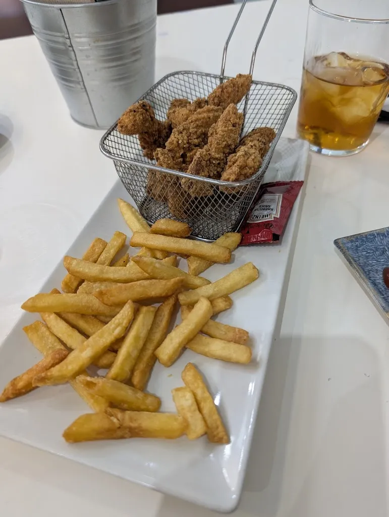 Aurora Polo Rodríguez_La Galeria_Carolina La_review