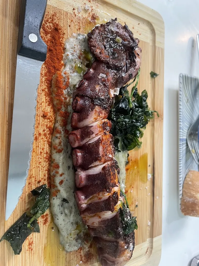 Mariola Moreno_La Galeria_Carolina La_review