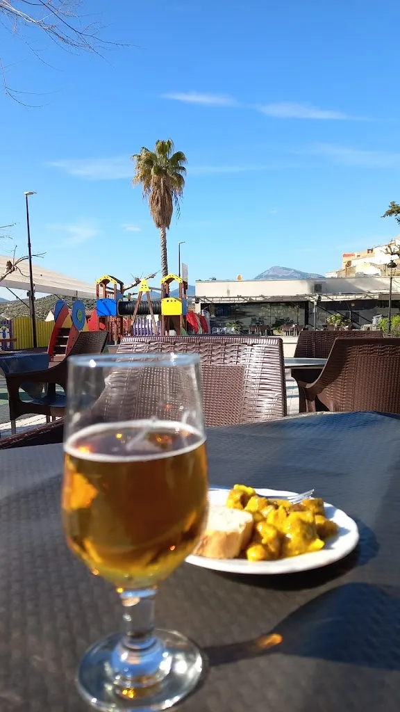 Alejandro Espana_El Moreno_Castillo de Locubín_review