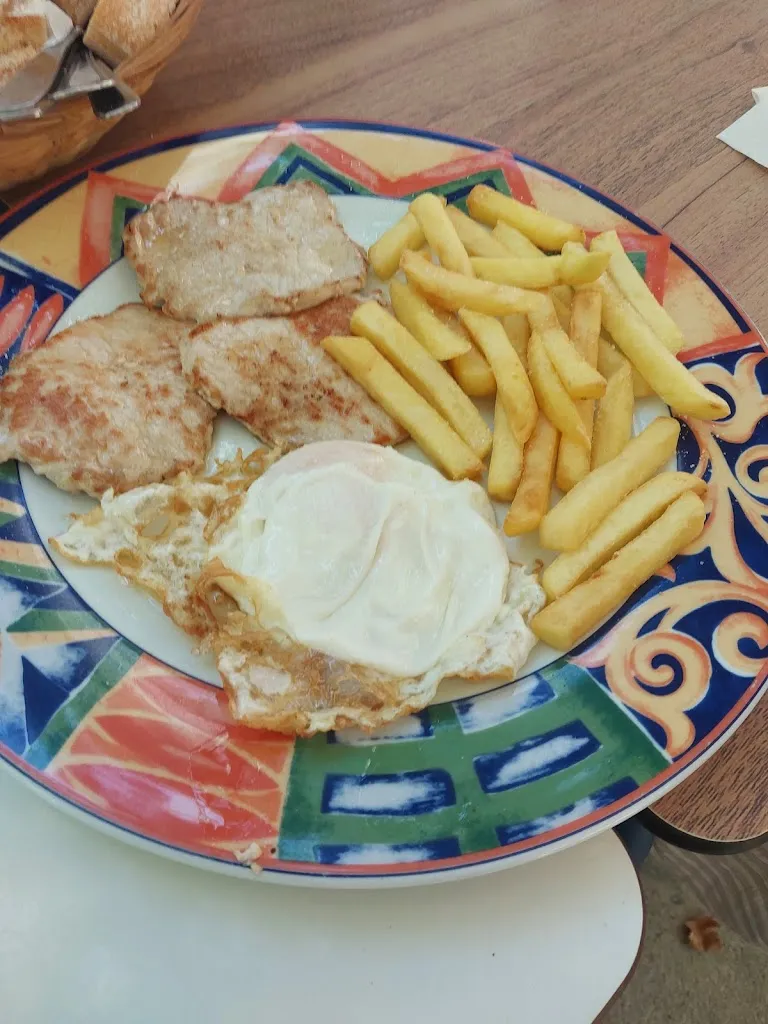 Restaurante nacimiento del Río San Juan_Castillo de Locubín_slider_image_1