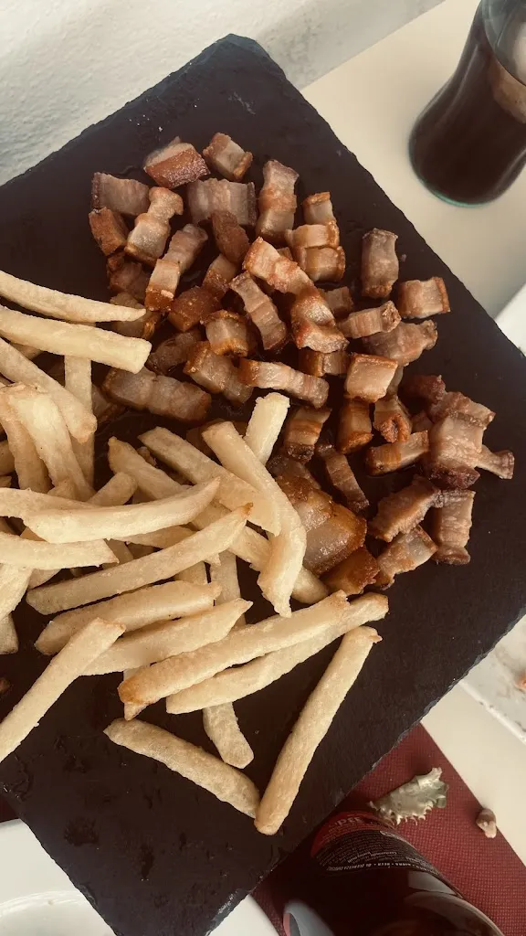 Julio Angel Delgado Navas_BAR RESTAURANTE Km. 42_Guardia de Jaén La_review