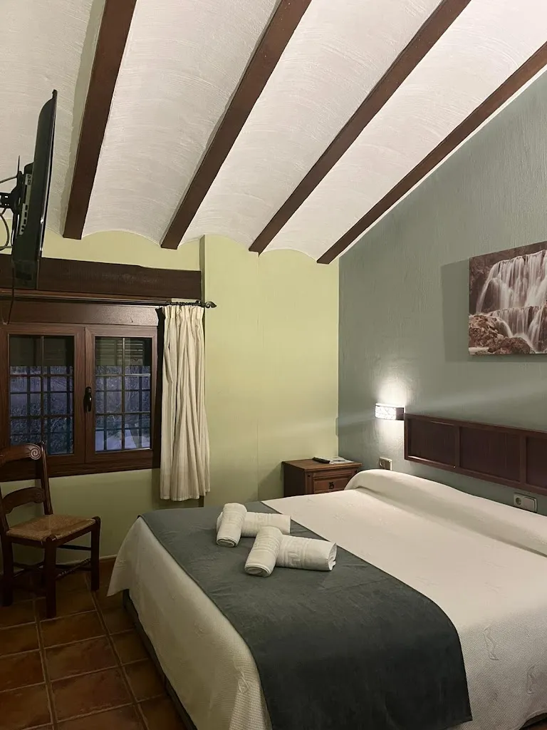 Hotel Restaurante Valle del Turrilla_Hinojares_slider_image_2