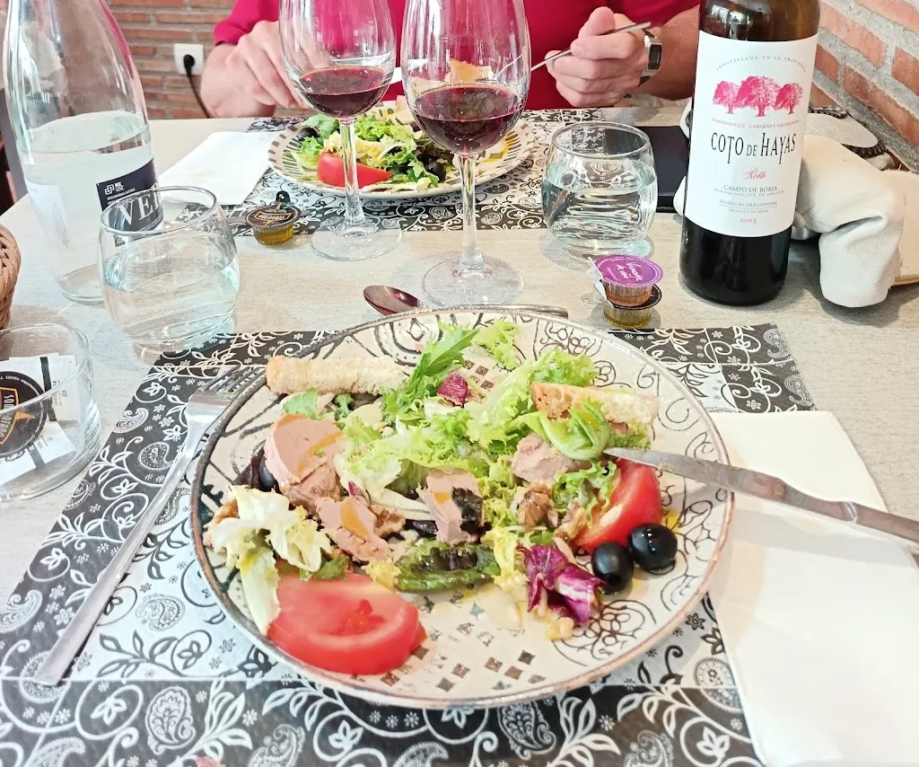 Cecile Sansous_Restaurante Sal y Pimienta_Huesa_review