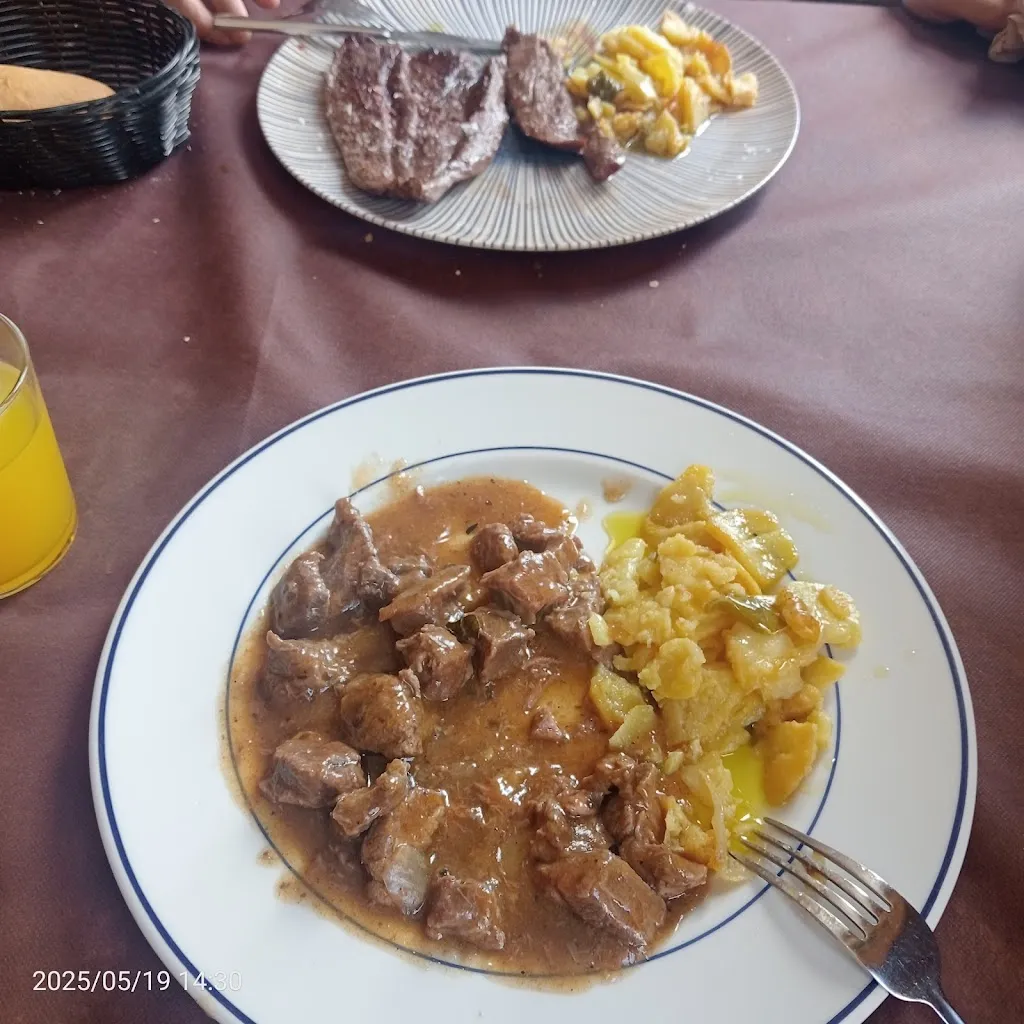 Ipliksi Mili_Cafeteria Restaurante El Templario_Iruela La_review