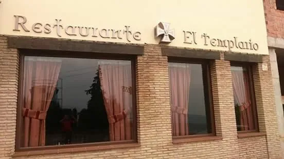 Cafeteria Restaurante El Templario_Iruela La_slider_image_1