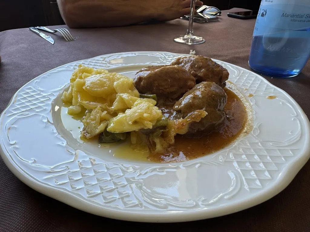 Cafeteria Restaurante El Templario_Iruela La_slider_image_3