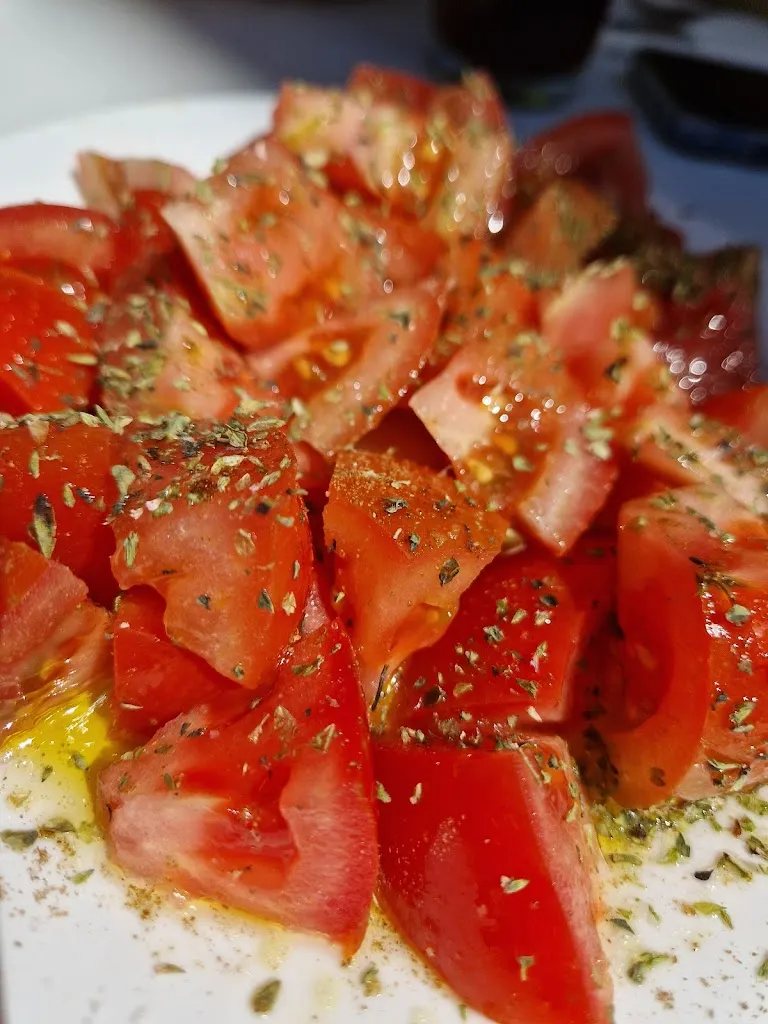 Anna Maria Soria Moreno_Café - Bar El Arco_Iznatoraf_recensione