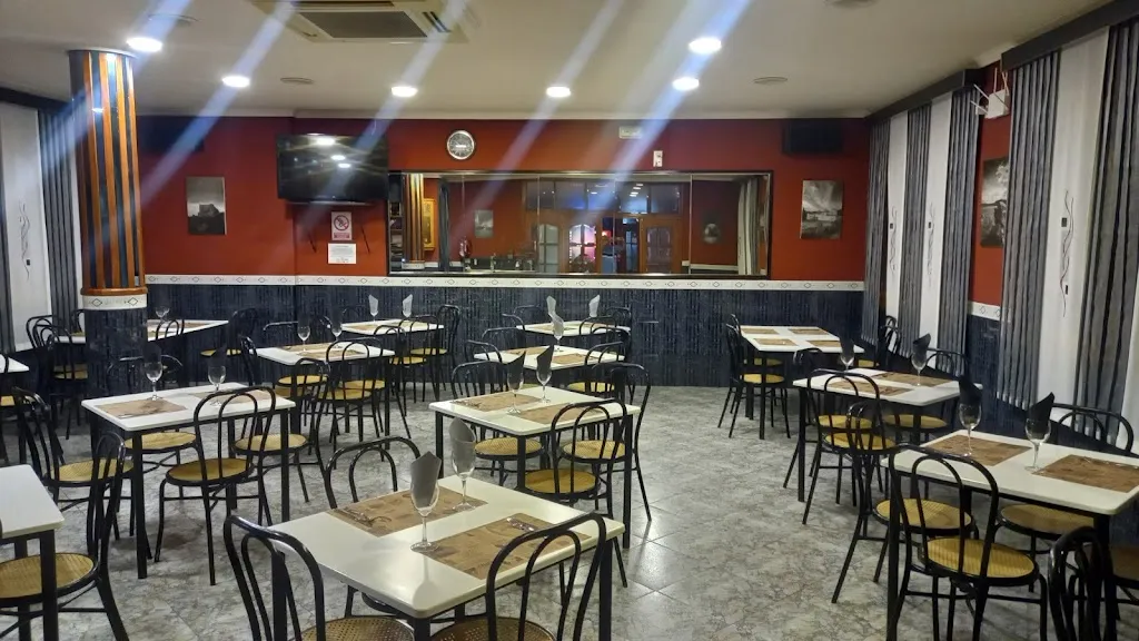 Hostal Restaurante Solera restaurant in Huelma