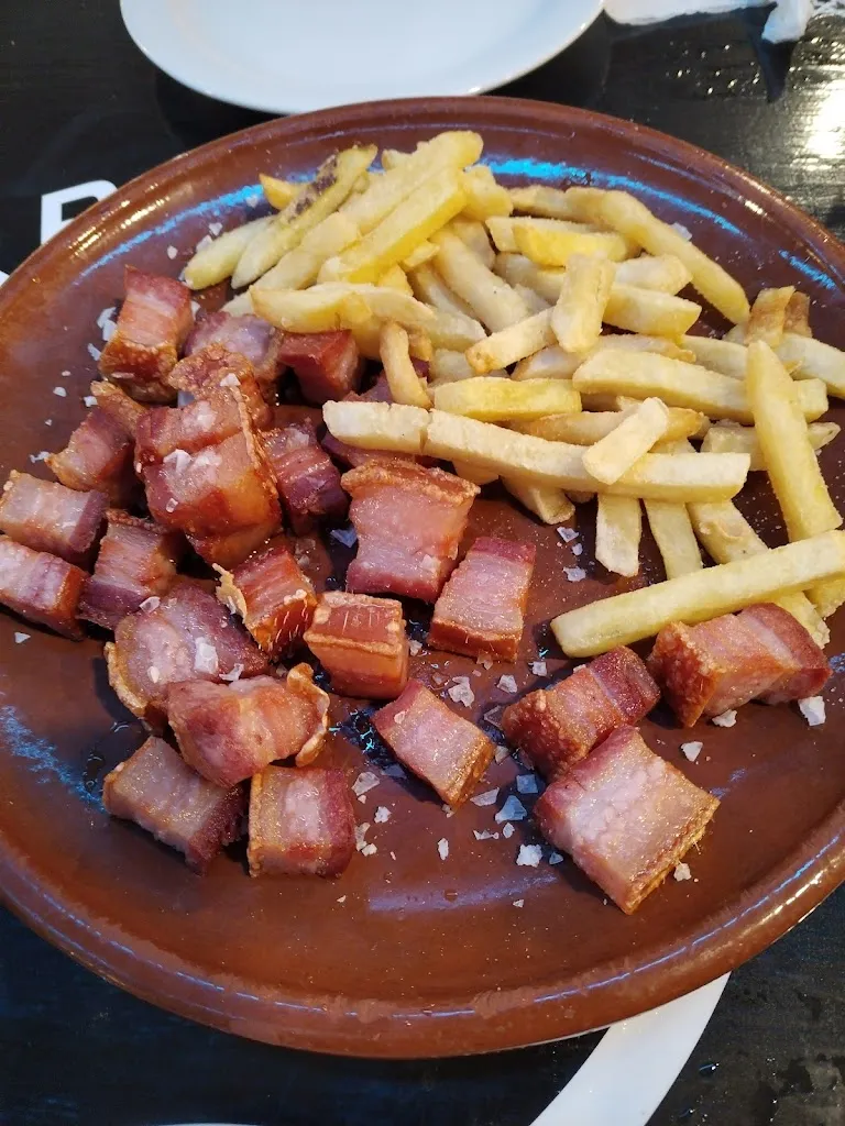 juan carlos triguero molina_Terraza New Look_Huelma_review