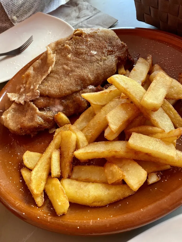 Honorio Castillo Ocaña_Terraza New Look_Huelma_review