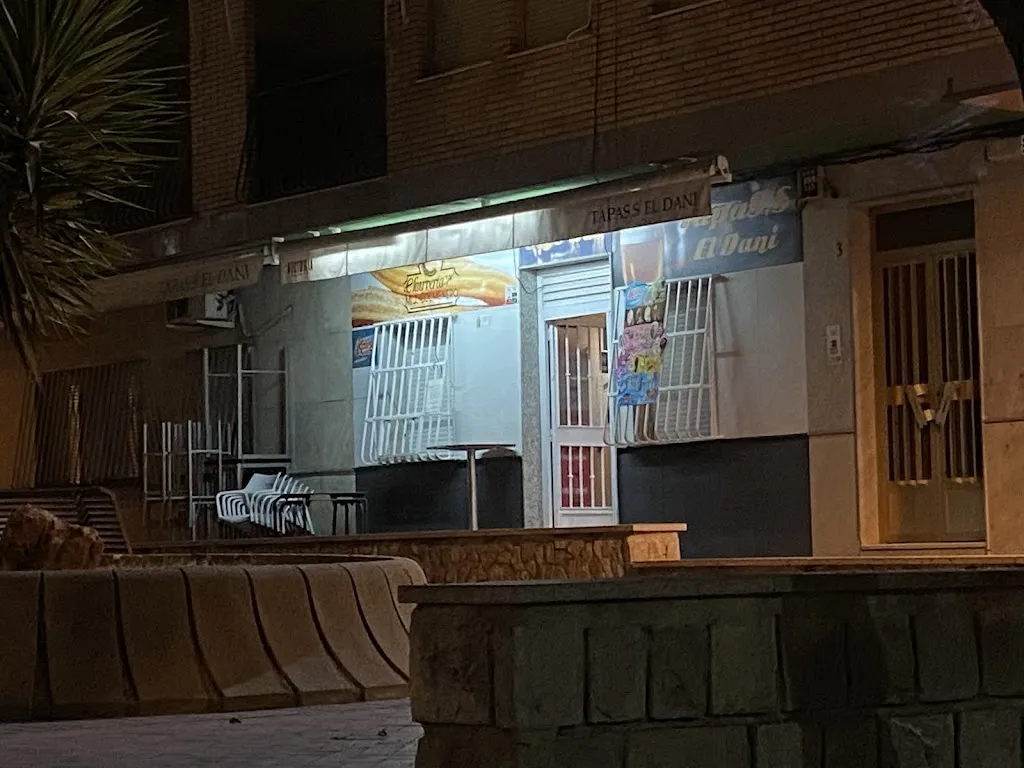 Tapas's El Dani_Jamilena_slider_image_3