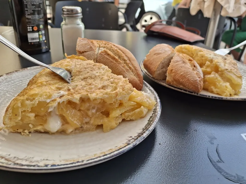 La Higuera Restaurante Cafeteria Churrería_Lahiguera_slider_image_2