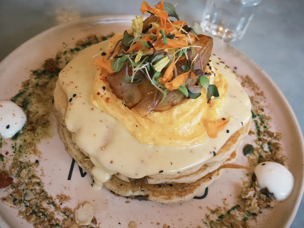 怡霏_Brunchit_Larva_review