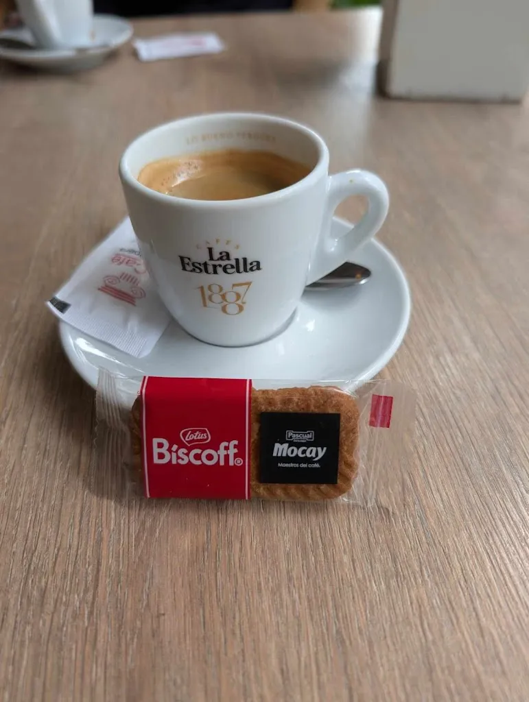 Matthew Rosetta_El Café de la Ópera_Lopera_review