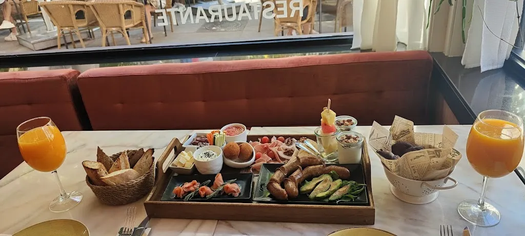 El Café de la Ópera_Lopera_slider_image_2