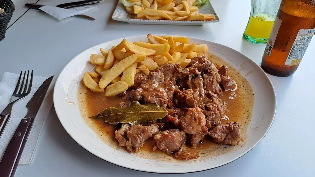 Juan Antonio Moscoso Senciales_Bar Paraíso_Fuensanta de Martos_review