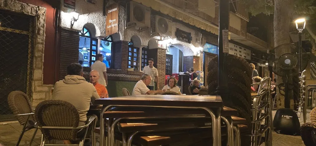 Mesón "Los Arcos" restaurant in Fuensanta de Martos