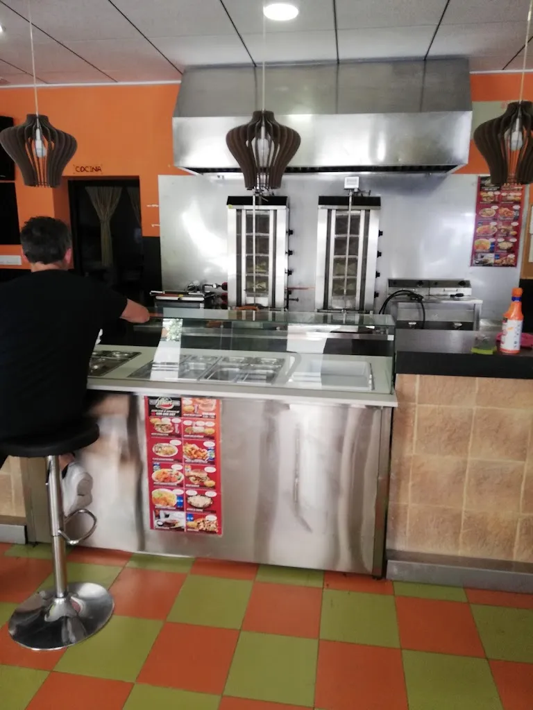 Mian Hamid Farooq_TURKISH RESTURANT PIZZA SHOP_Castalla_review